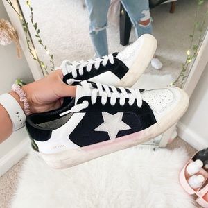 Vintage Havana Sneakers Size 6